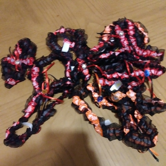 Clothes - Picture 3 of 8